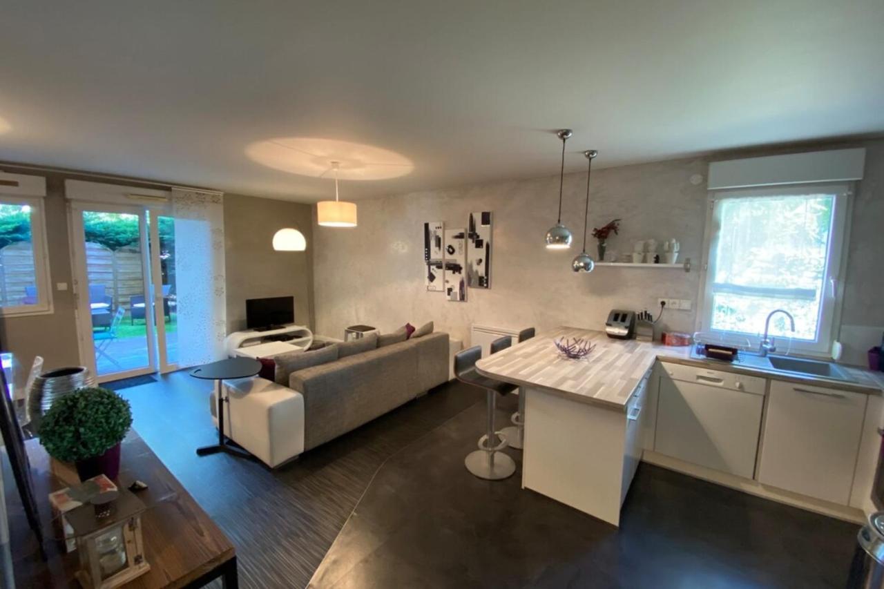 Bel Appartement Proche Tours Centre Bretonneau La Riche Екстер'єр фото