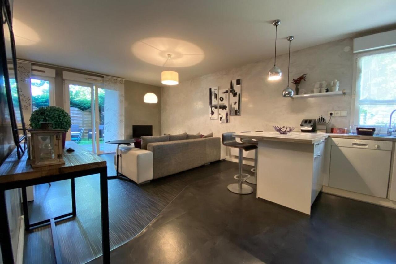 Bel Appartement Proche Tours Centre Bretonneau La Riche Екстер'єр фото